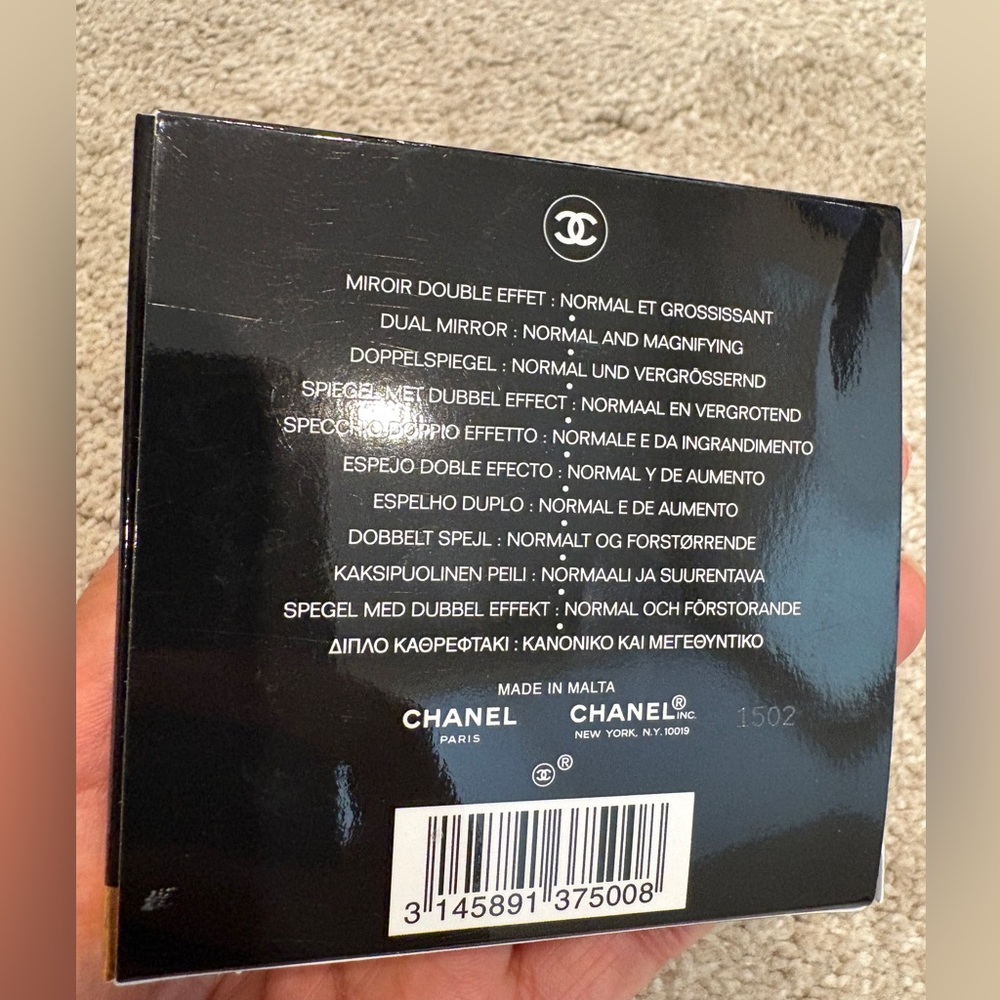 CHANEL Black Dual Mirror - Picture 7 of 7